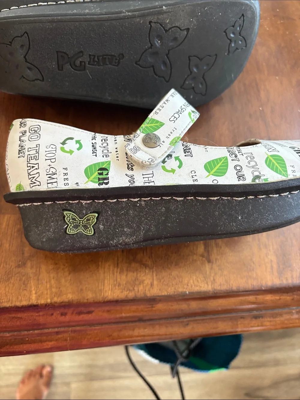 Alegria Women’s White and Green Eco-Print Mary Janes